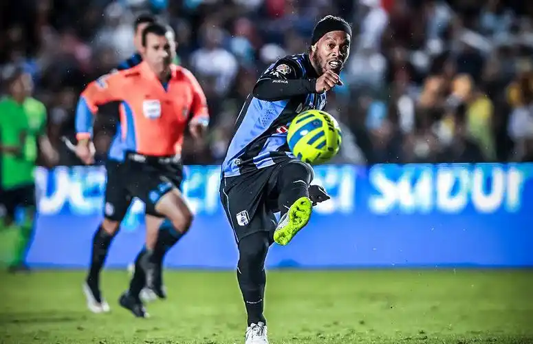 更是眼光 更是眼光