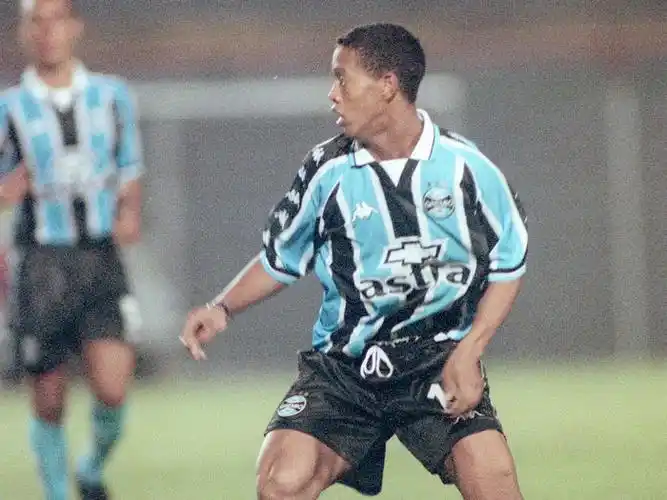 出一种协作 出一种协作